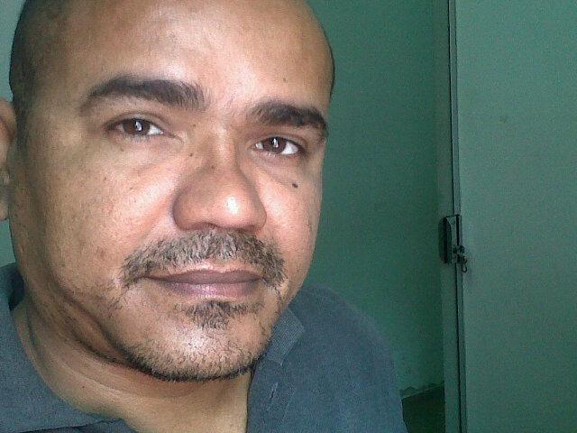 louzantos's profile picture. 