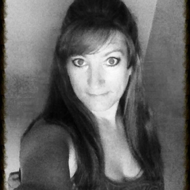 BlueZoneGurl's profile picture. I Simply 
Live....I design decor & jewelry, design photo costumes, have a bath, beauty & health business..Baker, crafter, designer. Kep it real,Keep it simple!