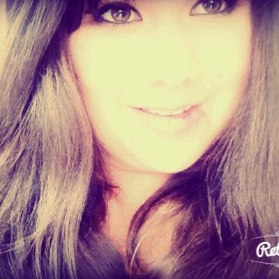 Mon bonheur c'est d'être avec des gens qui m'aime #cassandra#allan ect