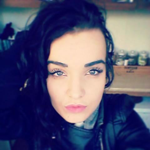 Mvr_LME_Xxx's profile picture. Name; Lysanne Insta; xnightxdreamerx  | Music is what i need |