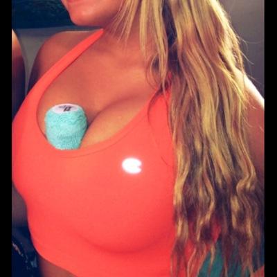 Boobtuub's profile picture. 