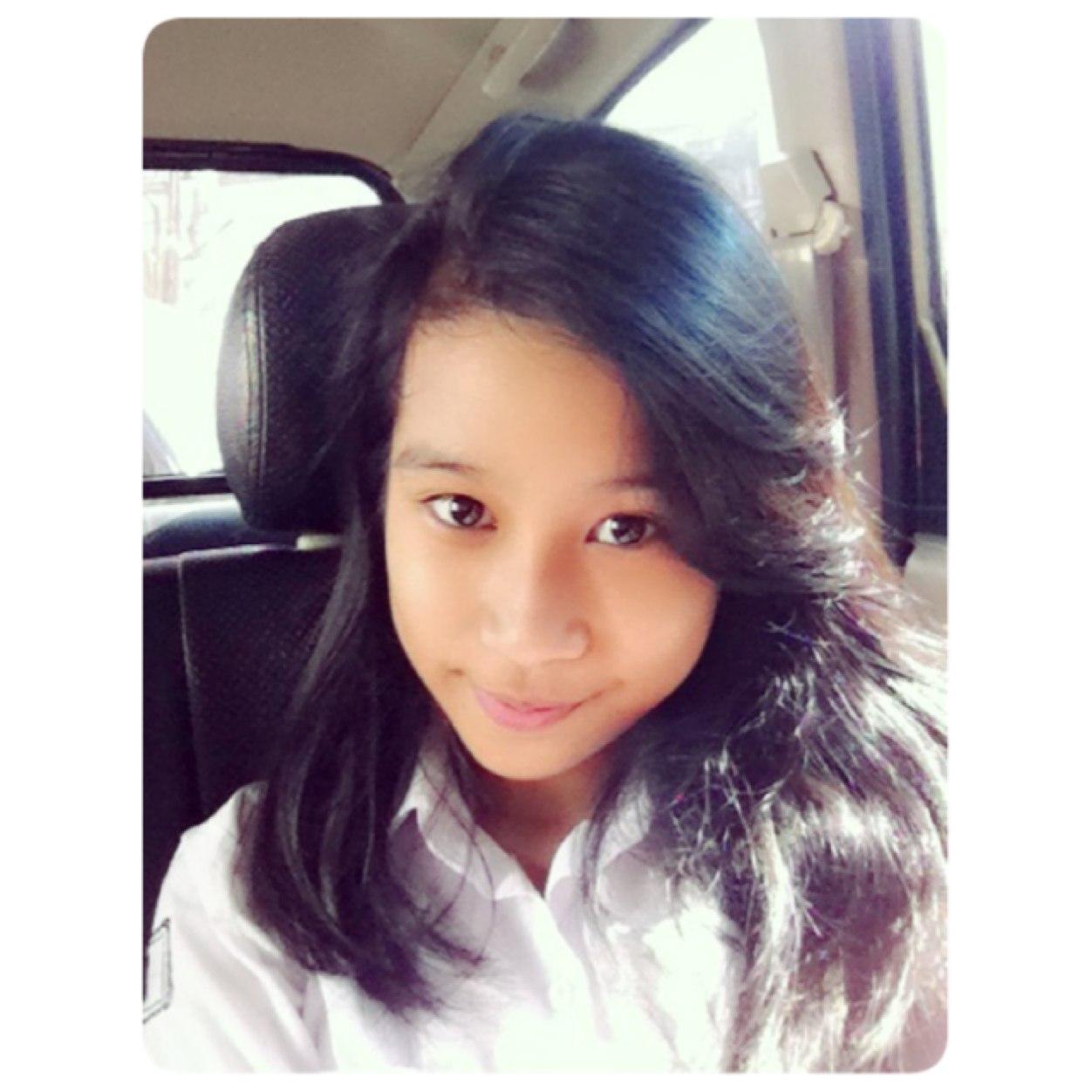 SyifaLutfiyyah's profile picture. https://t.co/rDmrZxLu9W : syifalutfiyyah