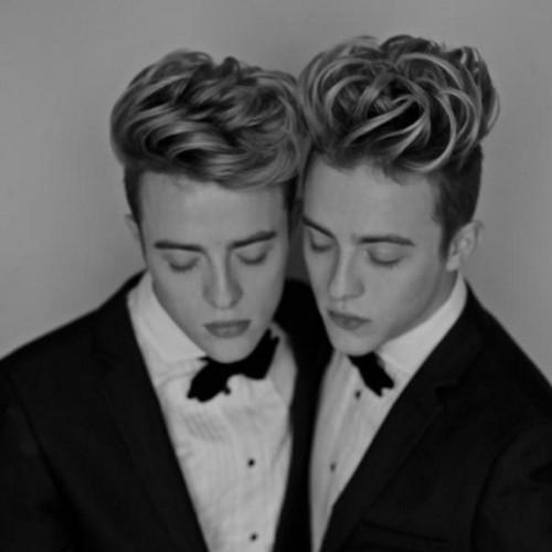 This Twitter is for the most part dedicated to fangirling over Misters John and Edward Grimes. Friends old and new are warmly welcomed.