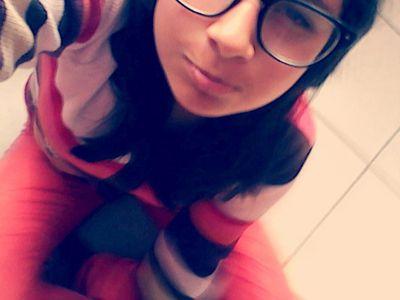 Ese Niño con el que puedes platicar de todo,&' si le cuentas algo sabrás que nunca lo revelará...
Ese es un MEJOR AMIGO
♥Uriel♥