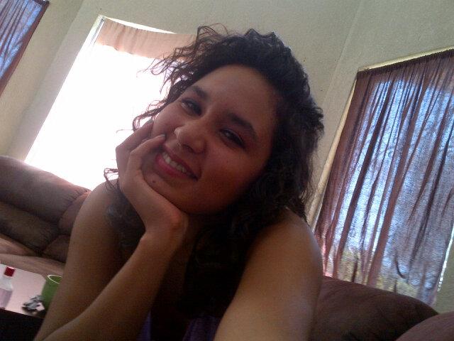 Vive thu vida como quieras y no dejes que nada ni nadie te detenga :)