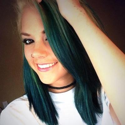 Just a radom girl whos in the lane of @plur_kittyy Deb followed faved and retweed 8/11/14 Kitty dm'd 9/11/14 (British fangirl)