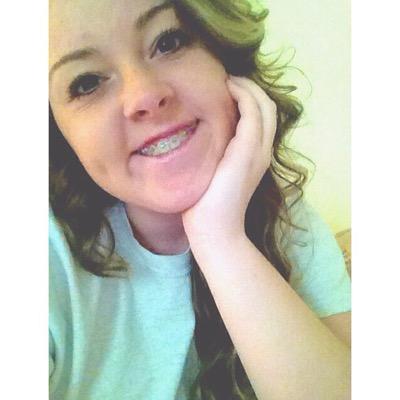 im also @carlyywilk