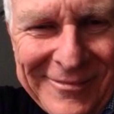 Coaching, communicatie, project- en interimmanagement. *** Ervaren (hoofd)redacteur en directeur. Bij dagbladen en omroepen. Schrijver, kijker en drijver dus :)