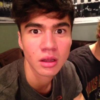 Hiii follow @aerosmithcalum and ask for a dm to michael, luke, ash, or band acc! xx