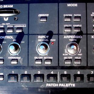 DJ & Liveact - Synth addict - Vinyl Junkie - Bike builder and Electronic Music lover