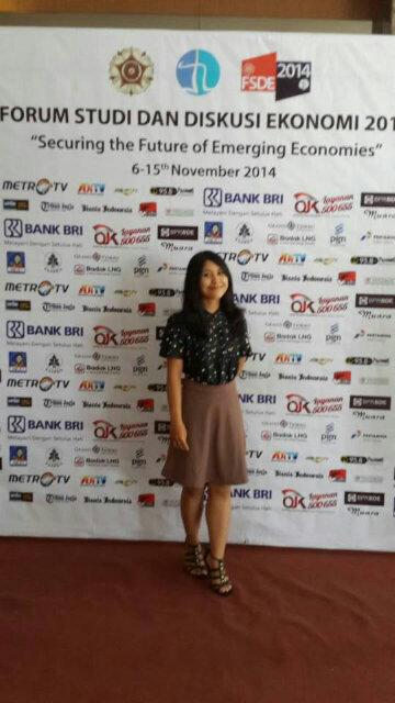 Student of Economics,Gajah Mada Univercity(UGM) 2012.