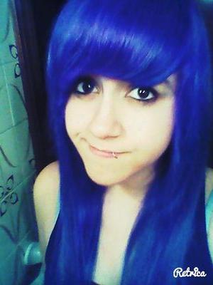 Hola *-*