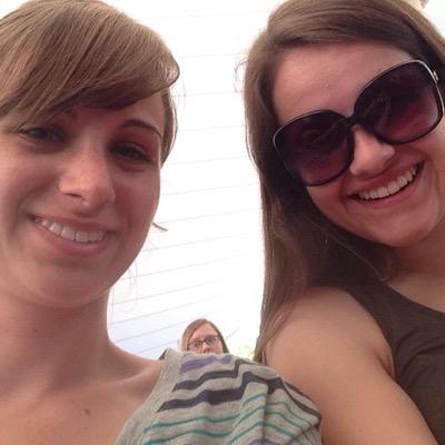 brozenasarah's profile picture. 