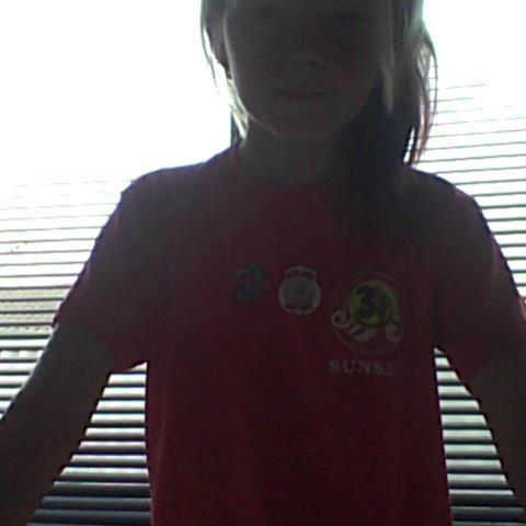 hi im same I love one direction going to there concert next year and Darcy is a awesome and nice person