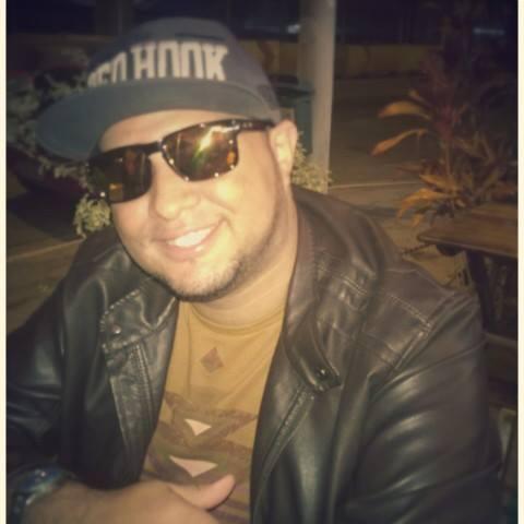 AlexCarlosSP's profile picture. Não acordo sorrindo não sou obrigado, sou um docinho azedo🥰😝 Instagram: alexcarlos1986