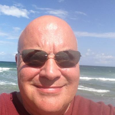 atomassop's profile picture. Restaurateur & Pianist