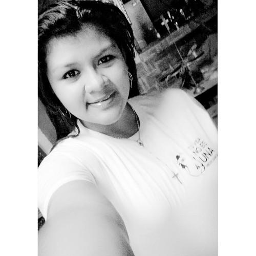 FOLLOW ME AND I FOLLOW YOU!!!!:) Soy tranquila, buena onda, sociable y cariñosa nivel Dios:3 ✌