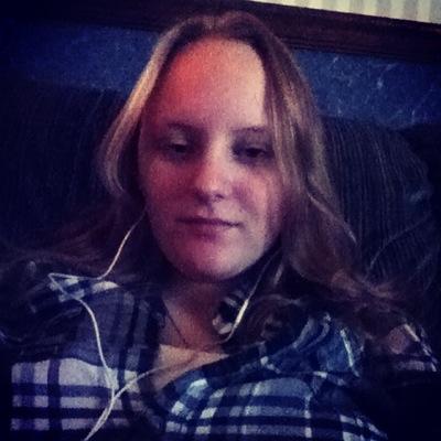 Loves playing softball and hanging with friends and family! I don't need easy, i just need possible -bethany hamilton