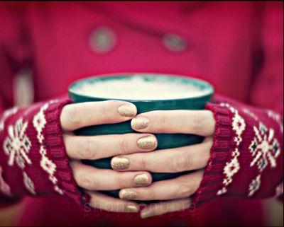 ❄Christmas in a Cup❄
Starbucks and Fuzzy Socks and Sweaters