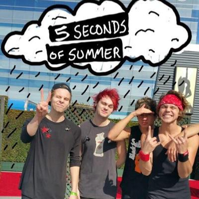 Updating on 5 Seconds of Summer and ROWYSO xx