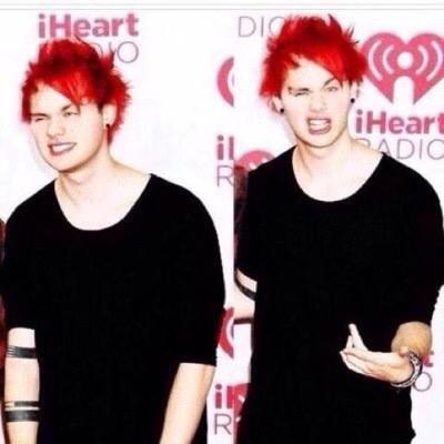 ayyyy lmao free follow from @blackedoutirwin bc ily