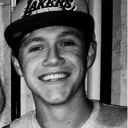 This is a free follow from @idreamofstyles ||| Your sunshine loves you & will notice you ||| Stay Strong & smile