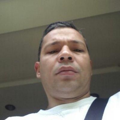 hugormatin17's profile picture. 