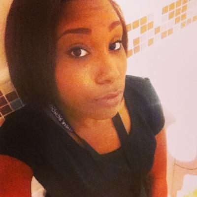 _CaliFlowers's profile picture. Makeup Guru | Skin Therapist | London Aubree | IG: _Califlowers| Kik:califlowerss| snapchat:califlowerss #Makeupbyjaee