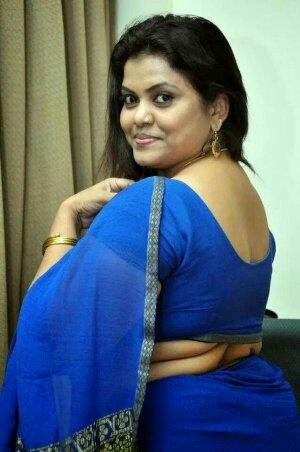 Indian Hot Adult Wife & Aunty. Éñjøý mý åccøúñt