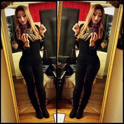 Love iss weakness! call me weak!
#FAM[ily] #Scorpio #LoveAnimals
 Im a {LOYAL} wife!!
Fabian Natalia Elliana
 M¥ KÎÐŞ ÅŘ3 M¥ ₩øřłđ