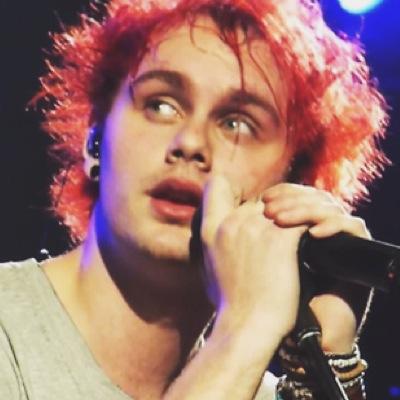 RT THIS (and fav/tag michael): https://t.co/bYQgqpIK5X PLEASE!!!! tysm