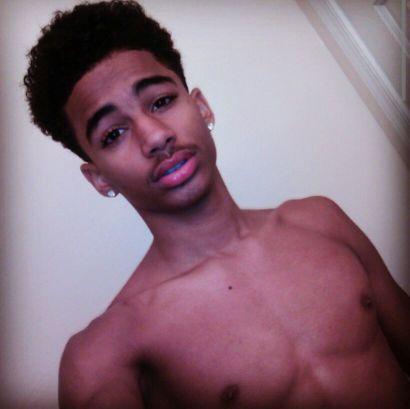 ShyHemee's profile picture. 