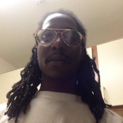 I'm 25 and Im on a mission ...ya digg #teamCowboys #teamdreadhead #teamnopork #ThunderUp