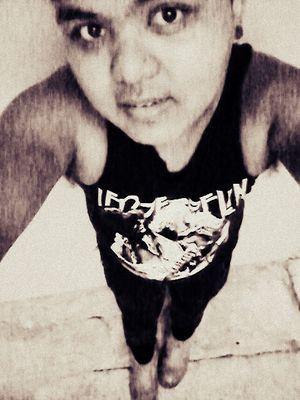 hey guyz i intrest grls and happining my life if eu something problem i dont care but many problem i kill anyone . qnd i like ftball even .......?etc.:-);-)