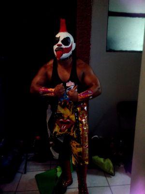 Luchador de @luchalibreaaa el payaso más loco