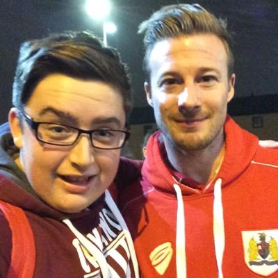 National sarcastic champion 2014... Football and Cricket lad. Arsenal, Bristol City and Deportivo... (28/92) Flint said No No No!
