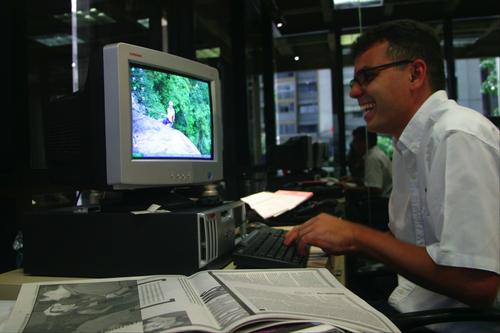 ayanezm's profile picture. Periodista. Trabajo en El Universal de Caracas. Soy el asistente a la editora de deportes, tengo un blog de actualidad