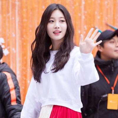 a part of @girls_day_yura