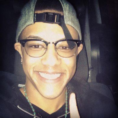 LouisVuittonOe's profile picture. 5                                                                 http://t.co/iZBYCyPyKE
http://t.co/1Ls8IqrNz2
Rogers.Lukes1@gmail.com