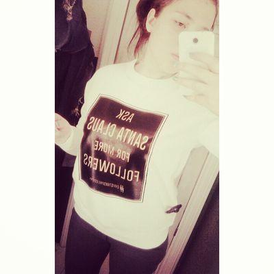 From Russia,I'm 14, I'm videobloger, dancer, player volleyball
I love sport!!
football,american football ,и еще я кишка Гарри тоесть Дирикшионер!)