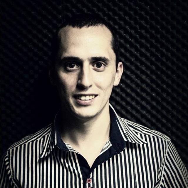 Periodista y Locutor Nacional | Productor en @Radio2Rosario | Redactor en @InfoMasNoticias | Bailarín de Tango