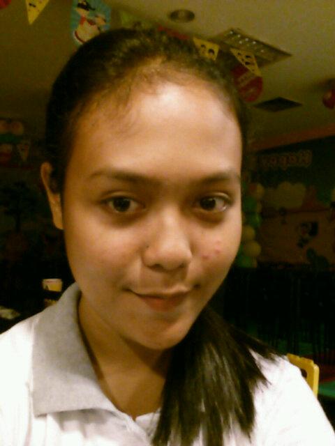 yolselv's profile picture. Seorang siswi yang sedang dalam proses menuju Mahasiswi★