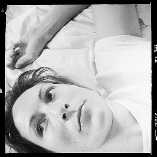 julinamas816's profile picture. Tu madre es uba rosa, tu padrewun clavel y tu eres un moco pegado en la pared.