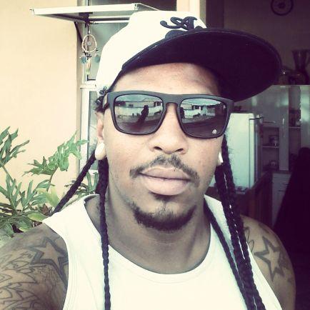 josavivocal's profile picture. Vocalista solo e das bandas ruidos de minas e Panela Preta