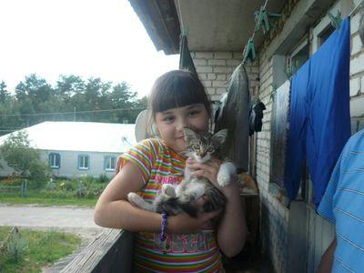 staryi19880's profile picture. я люблю петь учусь в школе мне 9 лет...