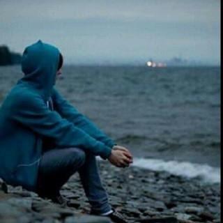 . أشوفك في عينه غناتي عن الناس وأحس في قلبه . وف الكون كلهأ@j0j0140