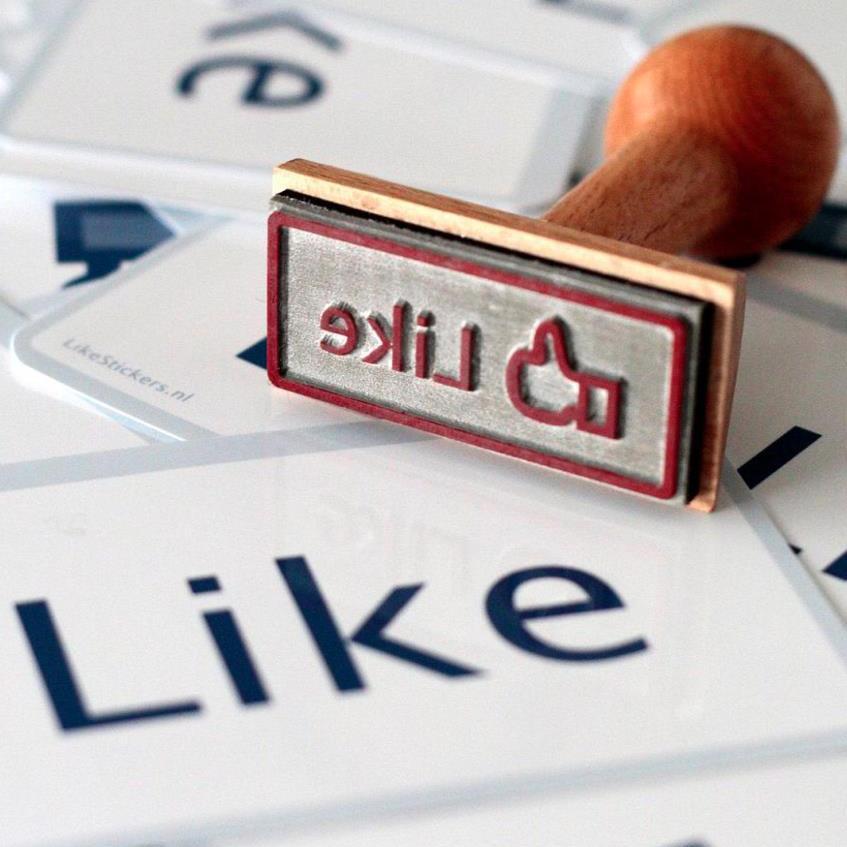 LikeStickers's profile picture. ik plak op alles dat leuk is, mijn hashtag is #likestickers - nu ook hele grote XXL RAAMstickers :)