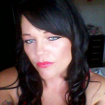 LintonNicki's profile picture. 