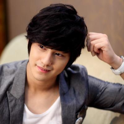 a pervert kim bum role player 김상범/金尚泛 (Kim Sang-bum) 1989.fuck me harder babe!! until i die in your arms. #planetyadong #phonesex #dewaelite @freesexent