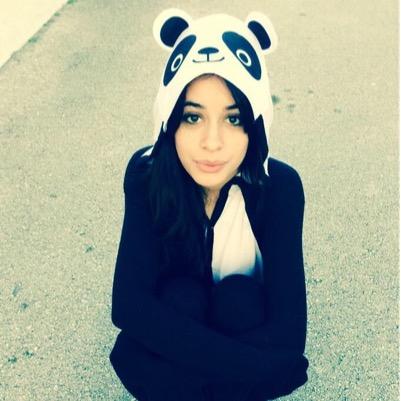 PLEASE CLICK AND RT THE LINK TO HELP ME WIN FRONT ROW TICKETS AND MEET AND GREET FOR JINGLE BALL